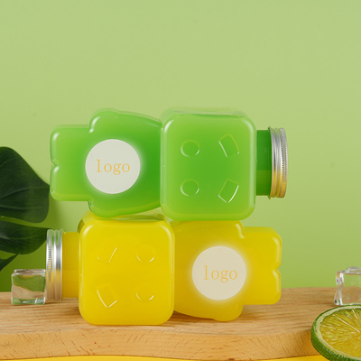 Các bình trà bong bóng hình vuông là giải pháp thực tế để phục vụ đồ uống