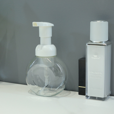 Nhà máy bán buôn bình chăm sóc da 80ml chai kem nhựa 100ml chai bơm PET cho các sản phẩm mỹ phẩm