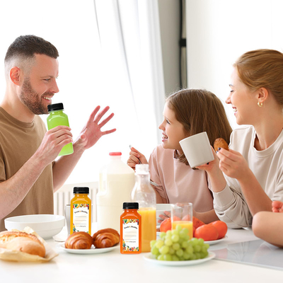 chai trà sữa nhựa hiện đại với tay cầm cách nhiệt rõ ràng hoặc tùy chỉnh màu sắc