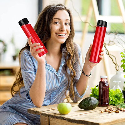 chai trà sữa không chứa BPA với vít trên nắp hình vuông vuông và tay cầm thuận tiện