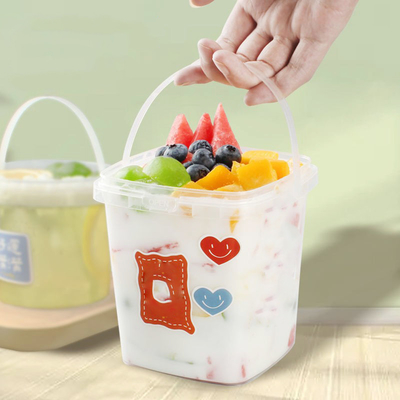 chai trà sữa cách nhiệt phong cách với vít trên nắp hình vuông / thiết kế tròn