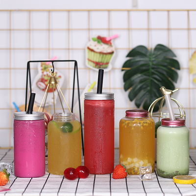 Các chai trà sữa nhựa rõ ràng có thể tùy chỉnh với vít trên nắp và cách nhiệt