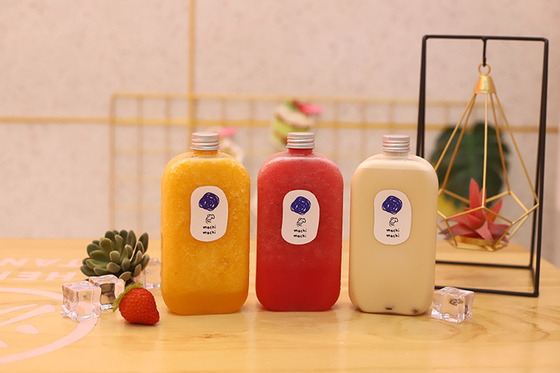 chai nước uống bằng nhựa chống rò rỉ với vít trên nắp