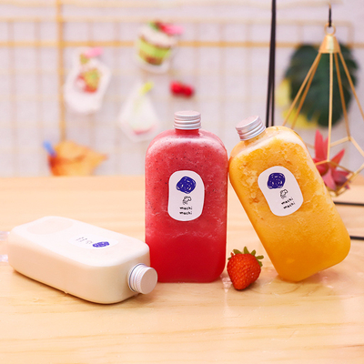 Modern Clear Custom Plastic Juice Bottle With Handle For Cold Drink Bubble Tea (Tấm chai nước ép bằng nhựa thông minh hiện đại với tay cầm để uống nước lạnh)
