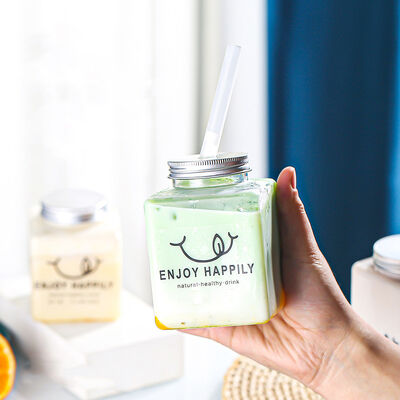 Bình trà sữa cỡ vừa có thể tùy chỉnh, làm từ nhựa bền, lý tưởng cho các quán nước, quán cà phê và nhà hàng