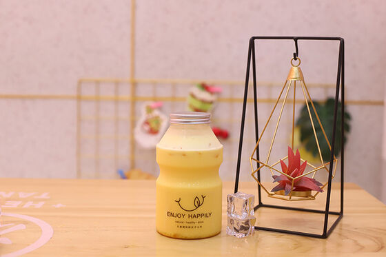 Bình trà sữa chống rò rỉ hình vuông tròn với lớp cách nhiệt, mang lại khả năng chống rò rỉ và kiểm soát nhiệt độ