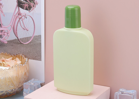 Chai lotion nhựa PET màu xanh lá cây 17mm 130 * 55mm có thể tái chế