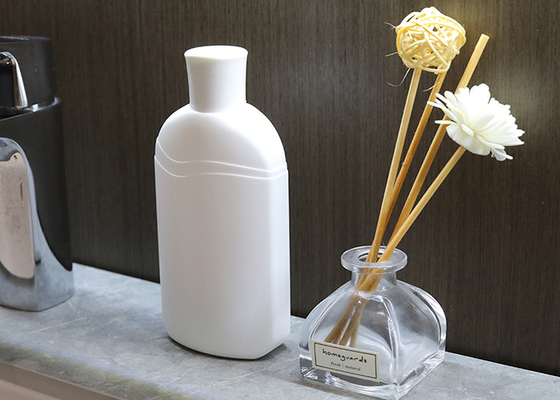 Chai dầu gội đầu có nắp vặn 200ml Chai sữa dưỡng da rỗng 69 * 152mm